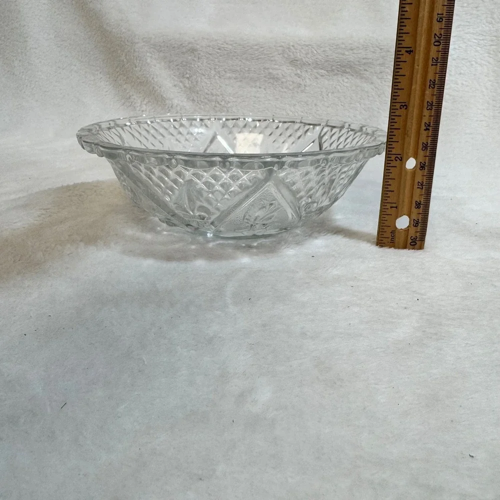 Vintage Clear Glass Heart Etched Serving Bowl Footed‎ Heavy Dish Indonesia